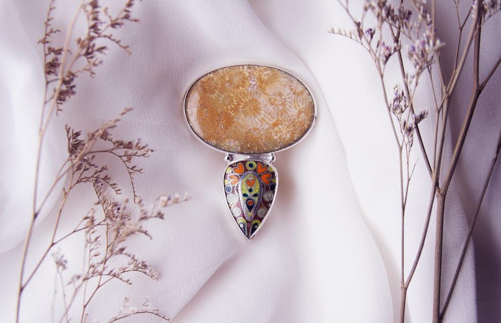 Georgian designer’s artworks exhibited in New York gallery geotv.ge